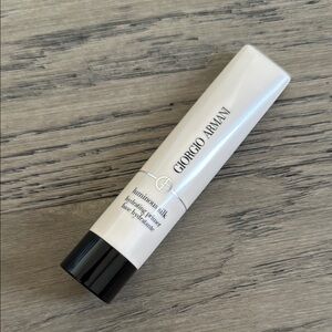 🆕 Giorgio Armani Luminous Silk Primer